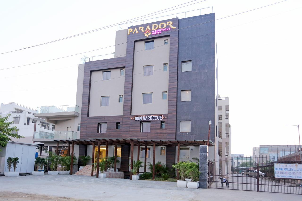 Hotel Parador Agra Ngoại thất bức ảnh