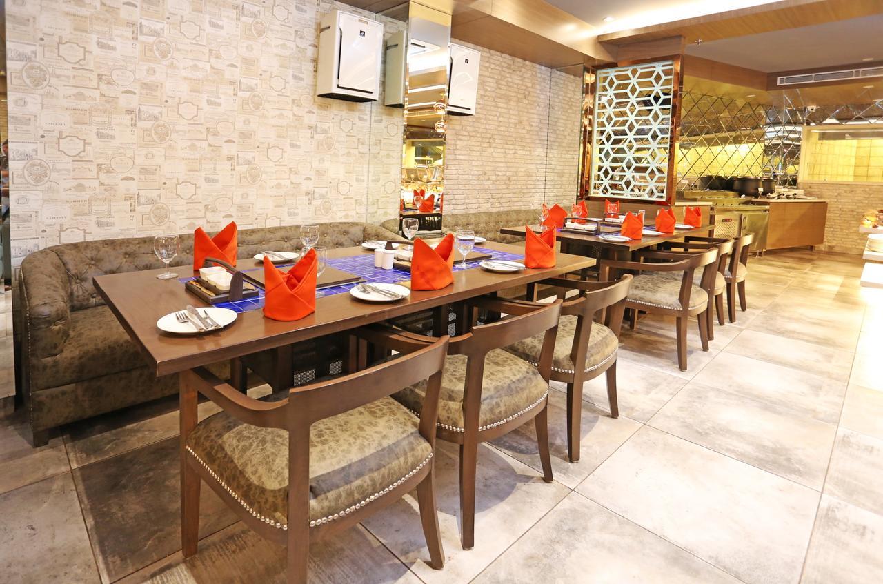 Hotel Parador Agra Ngoại thất bức ảnh