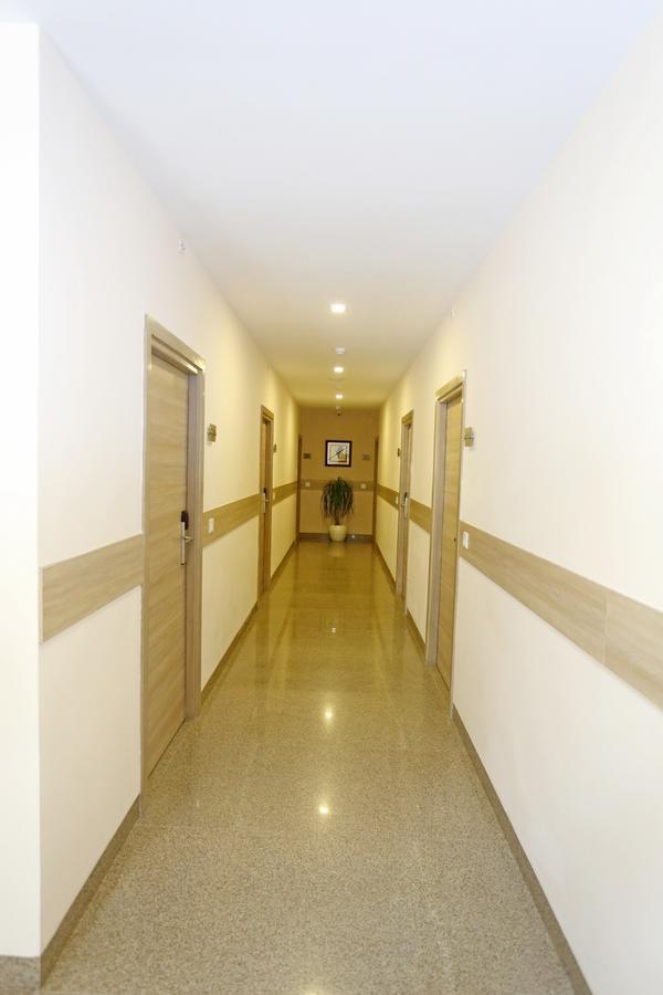 Hotel Parador Agra Ngoại thất bức ảnh