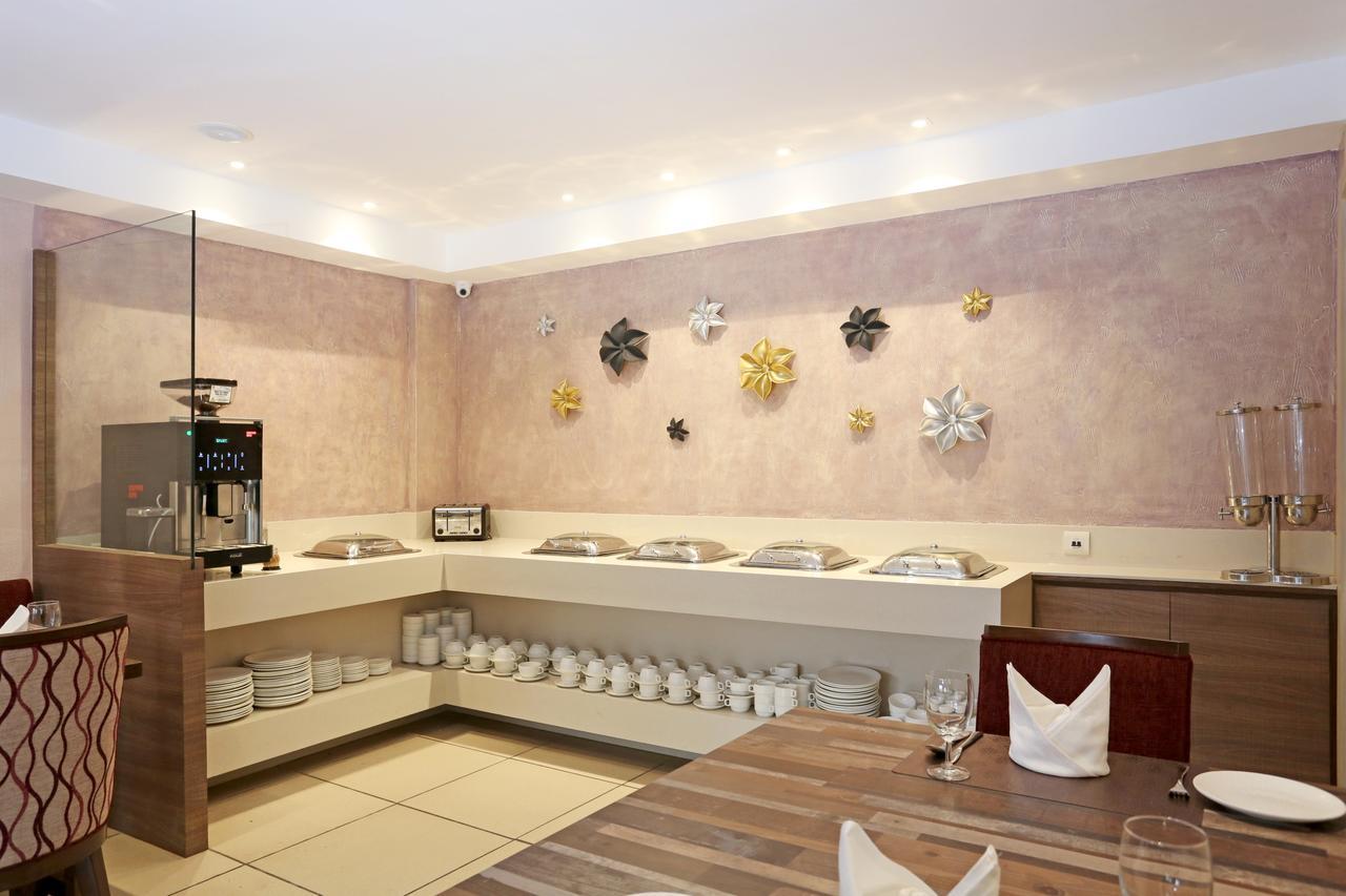 Hotel Parador Agra Ngoại thất bức ảnh