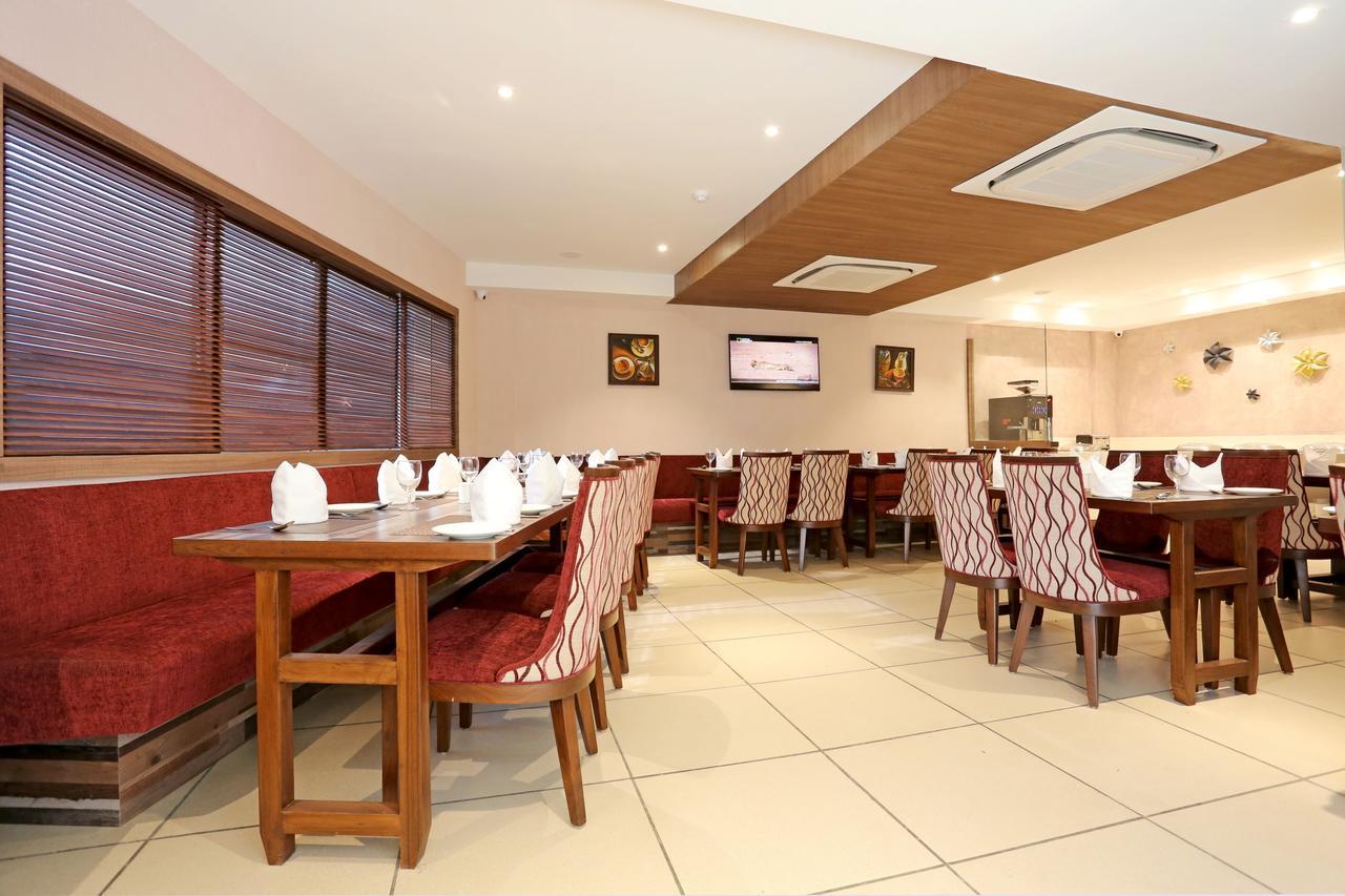 Hotel Parador Agra Ngoại thất bức ảnh