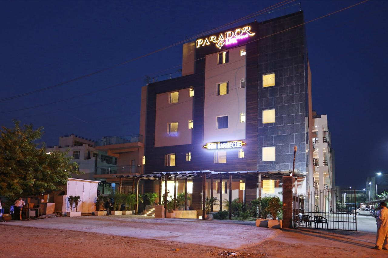 Hotel Parador Agra Ngoại thất bức ảnh